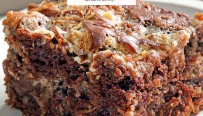 Every Sunday, Just as the Plates Were Set and the House Filled With Laughter, This One Dish Would Quiet the Room for a Moment — No Frosting, No Fuss, Just That Creamy Topping, Shared Stories, and a Family Tradition That Still Feels Like Home