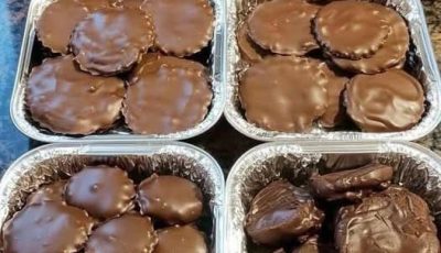 Homemade Turtle Candy With Pecans and Caramel