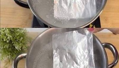 Why aluminum foil in boiling water cleans silverware