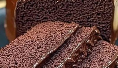 Healthy Chocolate Cake with Apples (No Sugar, Weight Loss Friendly)
