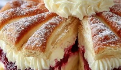 Puff Pastry Cream and Jam Cake