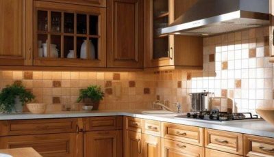 Most folks think the tops of kitchen cabinets are pointless. Here’s how to properly use them