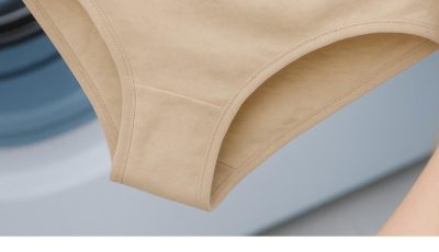 Can we wear the same underwear two days in a row? The answer will surprise you!